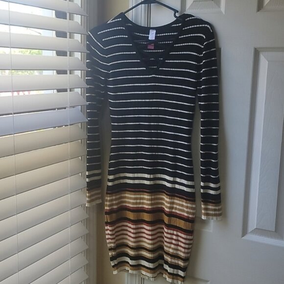 No Boundaries Dresses & Skirts - No Boundaries Sweater Dress